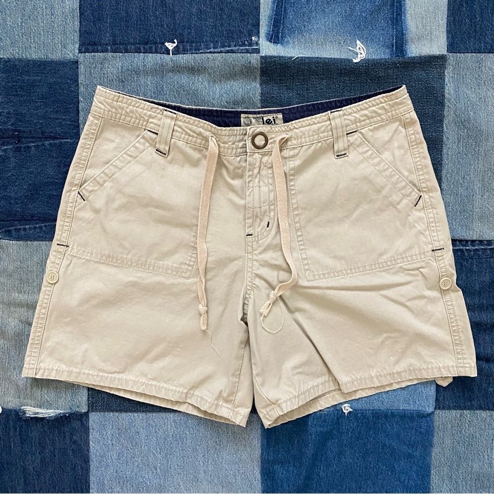 y2k LEI cargo shorts size 7 vintage tan drawstring